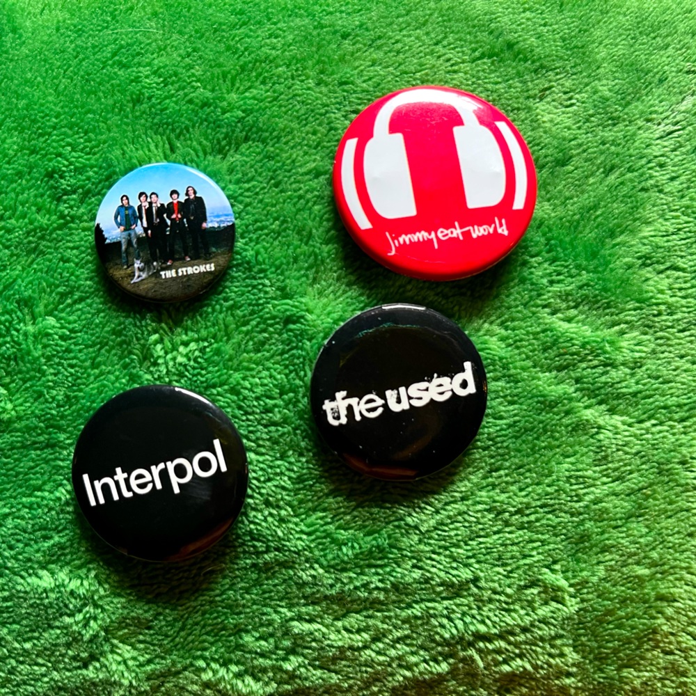4 Pack of Rock Band Buttons